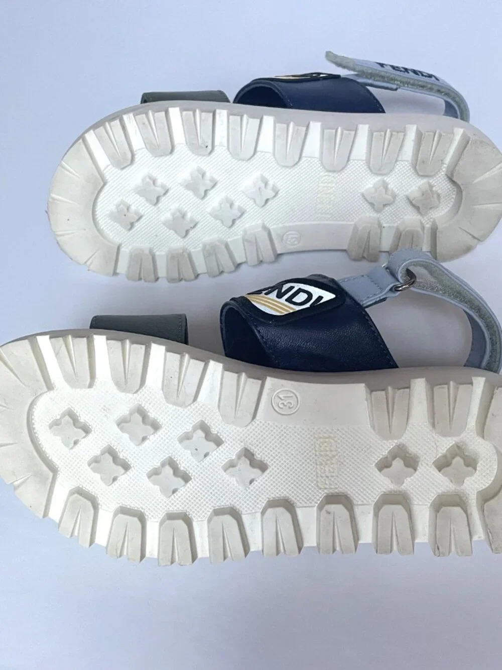 Fendi boy leather sandals 31